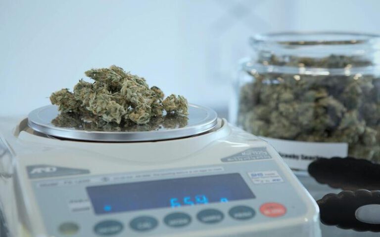 Banks are finsing new ways to partner with cannabis businesses